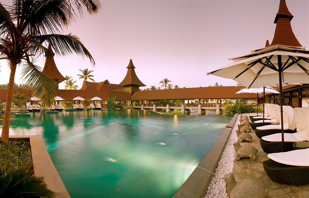The Lalit Resort & Spa Bekal Bekal Town Luaran gambar