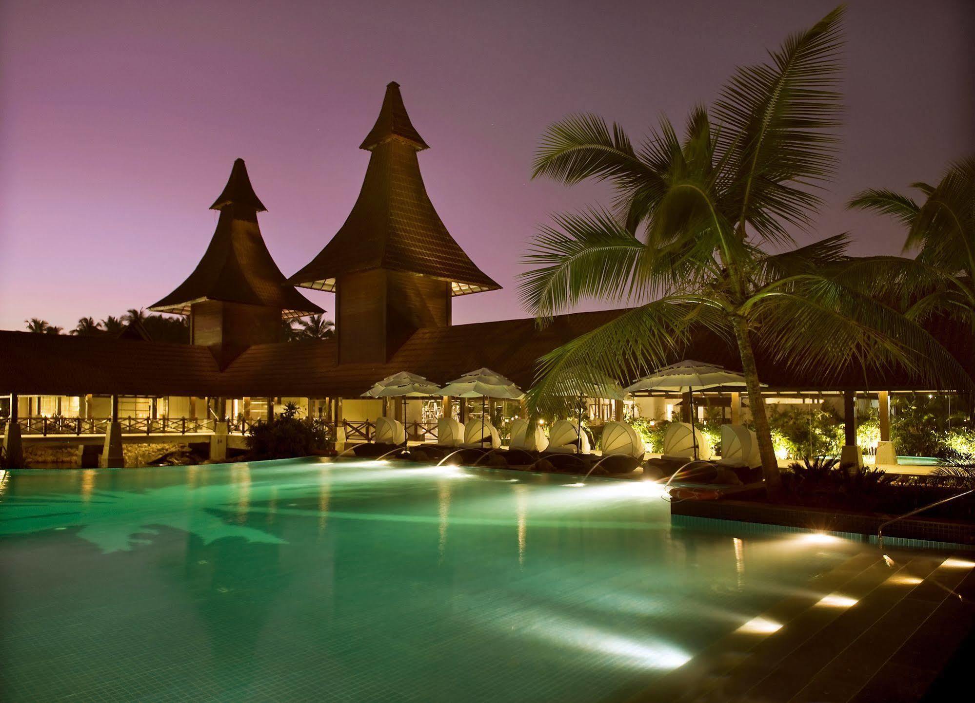 The Lalit Resort & Spa Bekal Bekal Town Luaran gambar